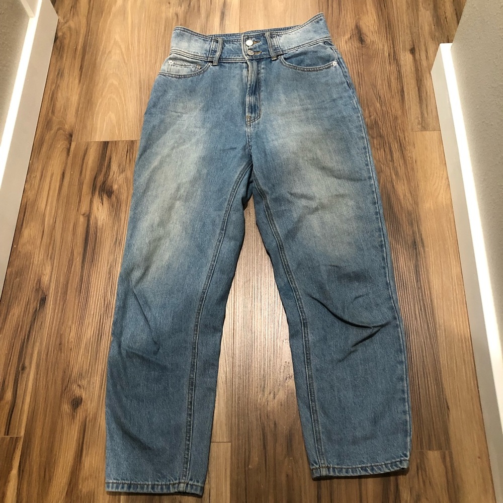 Blue BDG jeans size 28